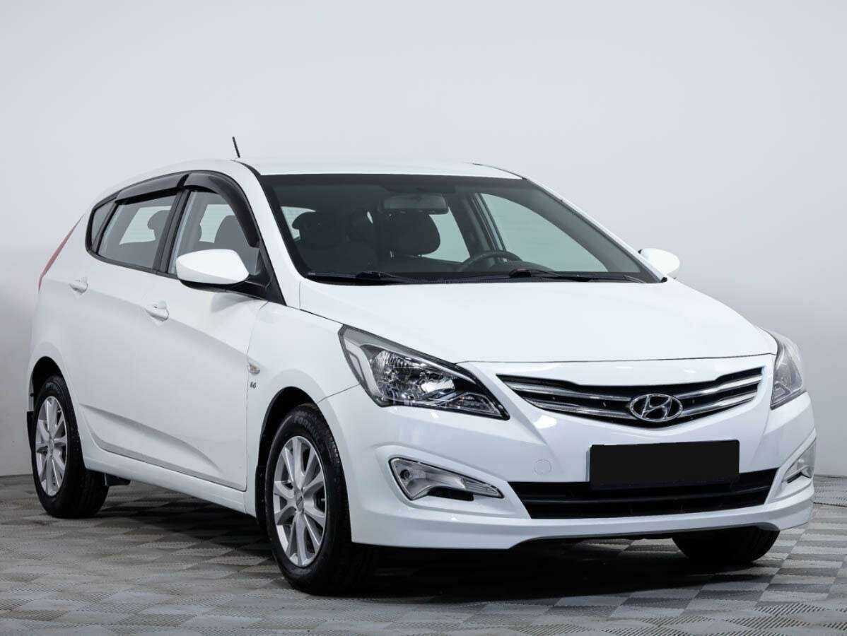 Купить Hyundai Solaris, 2015, 84 753 км, фото №2