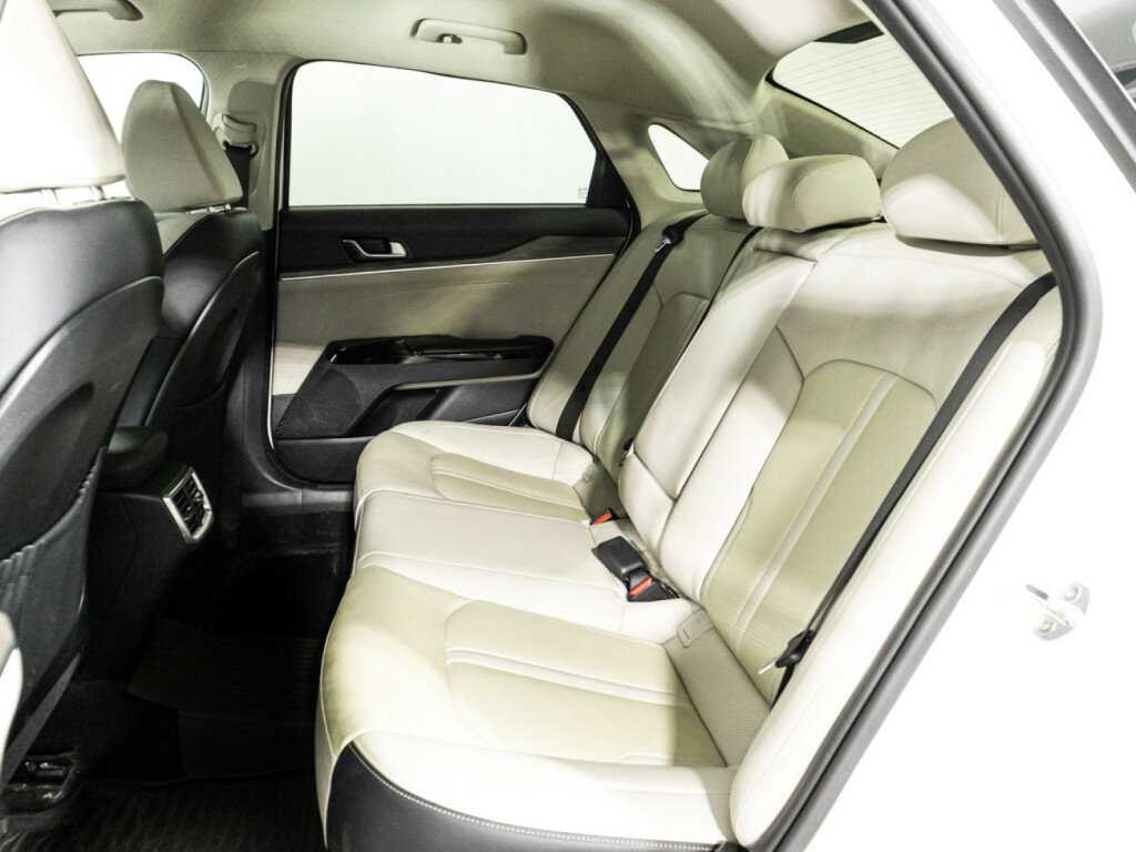 Купить Kia K5, 2021, 106 021 км, фото №10