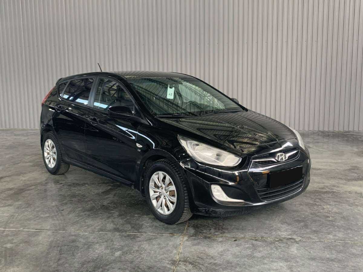 Купить Hyundai Solaris, 2012, 167 017 км, фото №3