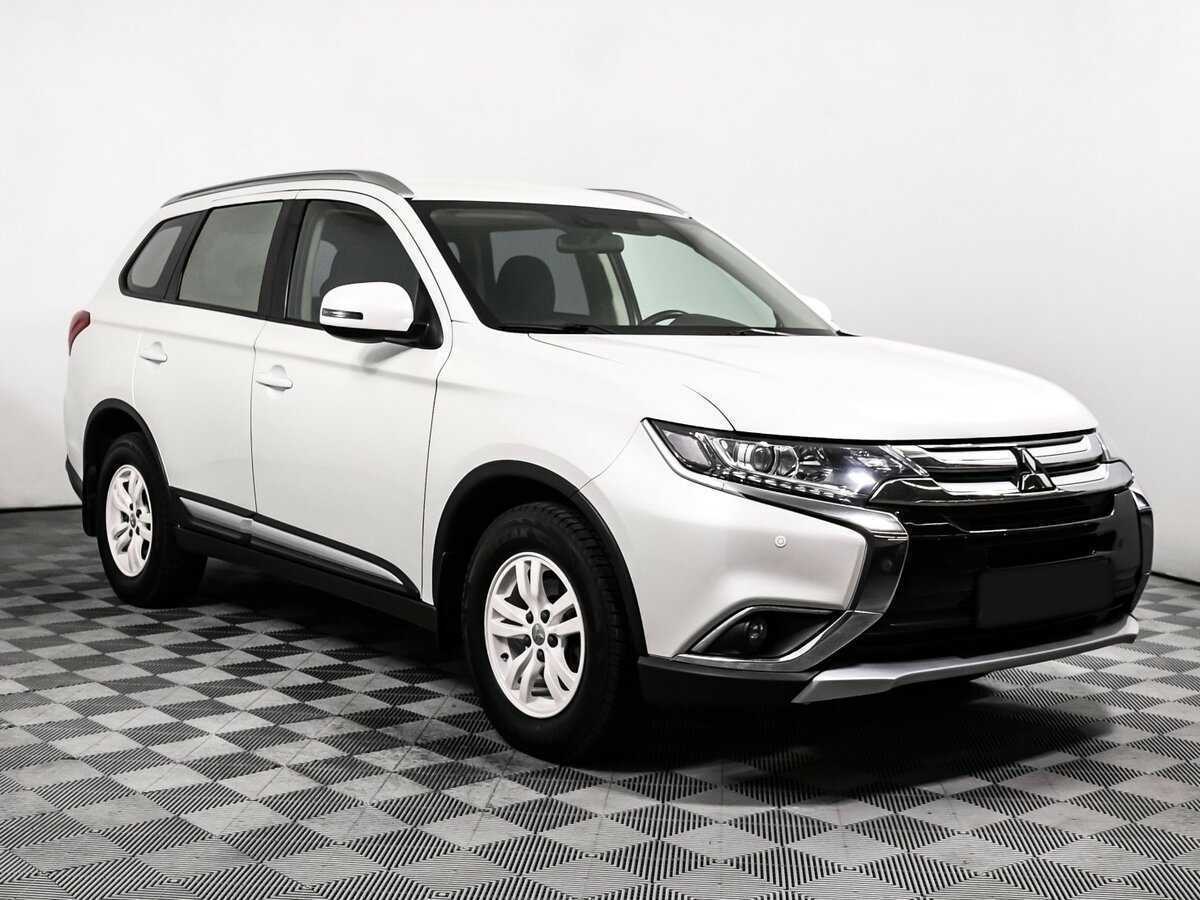 Купить Mitsubishi Outlander, 2017, 77 336 км, фото №3