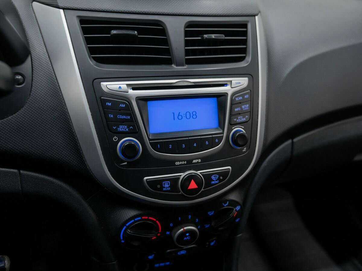 Купить Hyundai Solaris, 2012, 263 000 км, фото №20