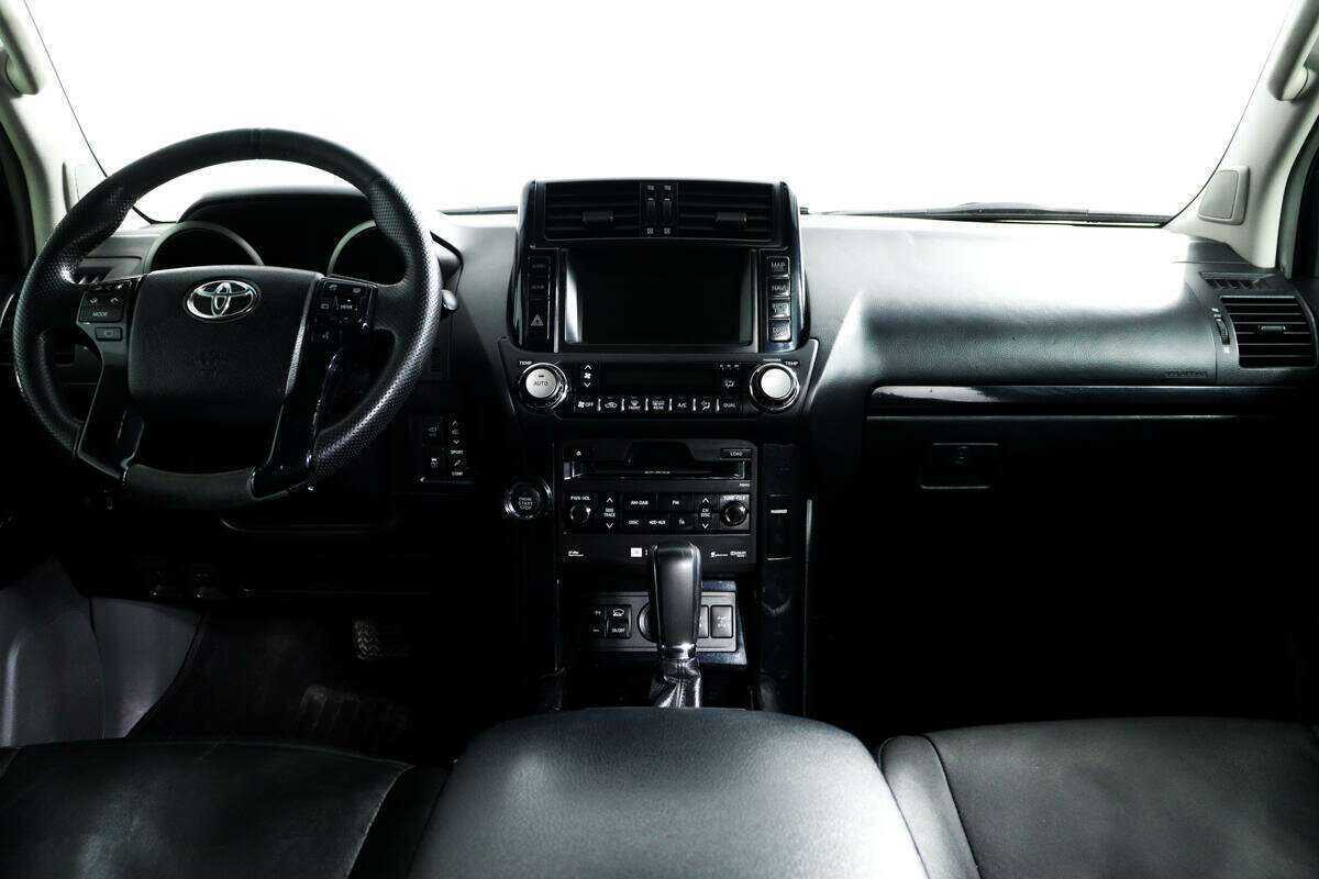 Купить Toyota Land Cruiser Prado, 2012, 227 336 км, фото №9