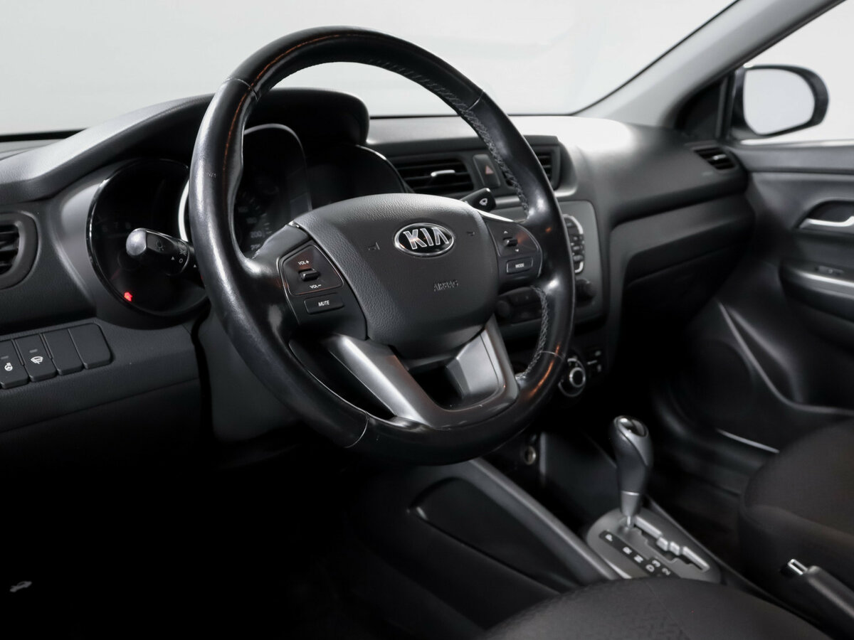 Купить Kia Rio III, 2014, 181 200 км, фото №11