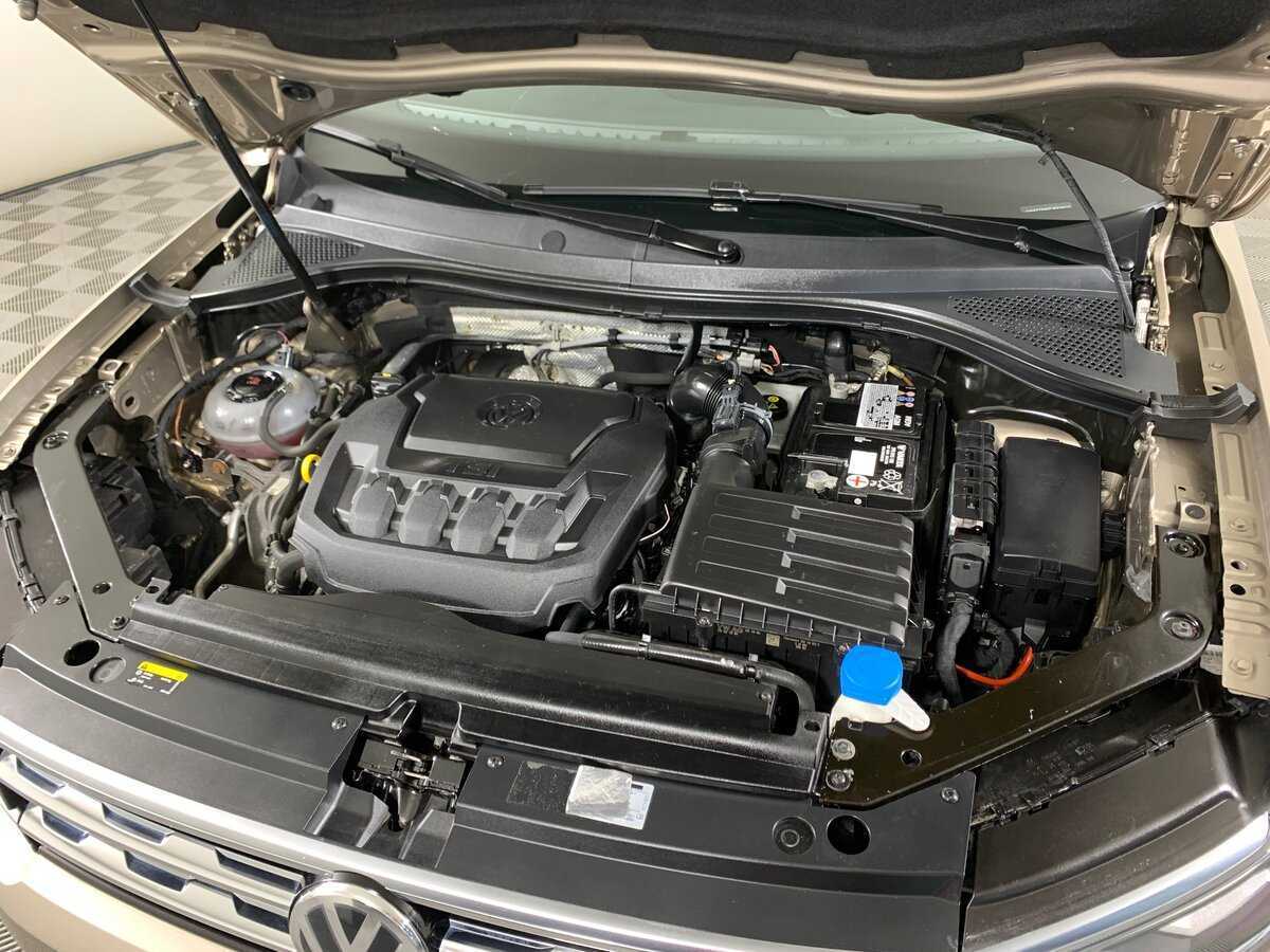 Купить Volkswagen Tiguan, 2017, 107 343 км, фото №11
