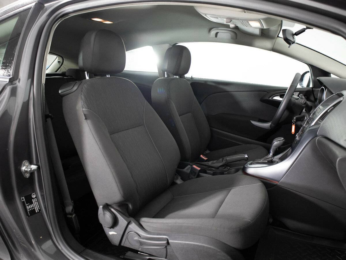 Купить Opel Astra GTC J Рестайлинг, 2012, 214 651 км, фото №12