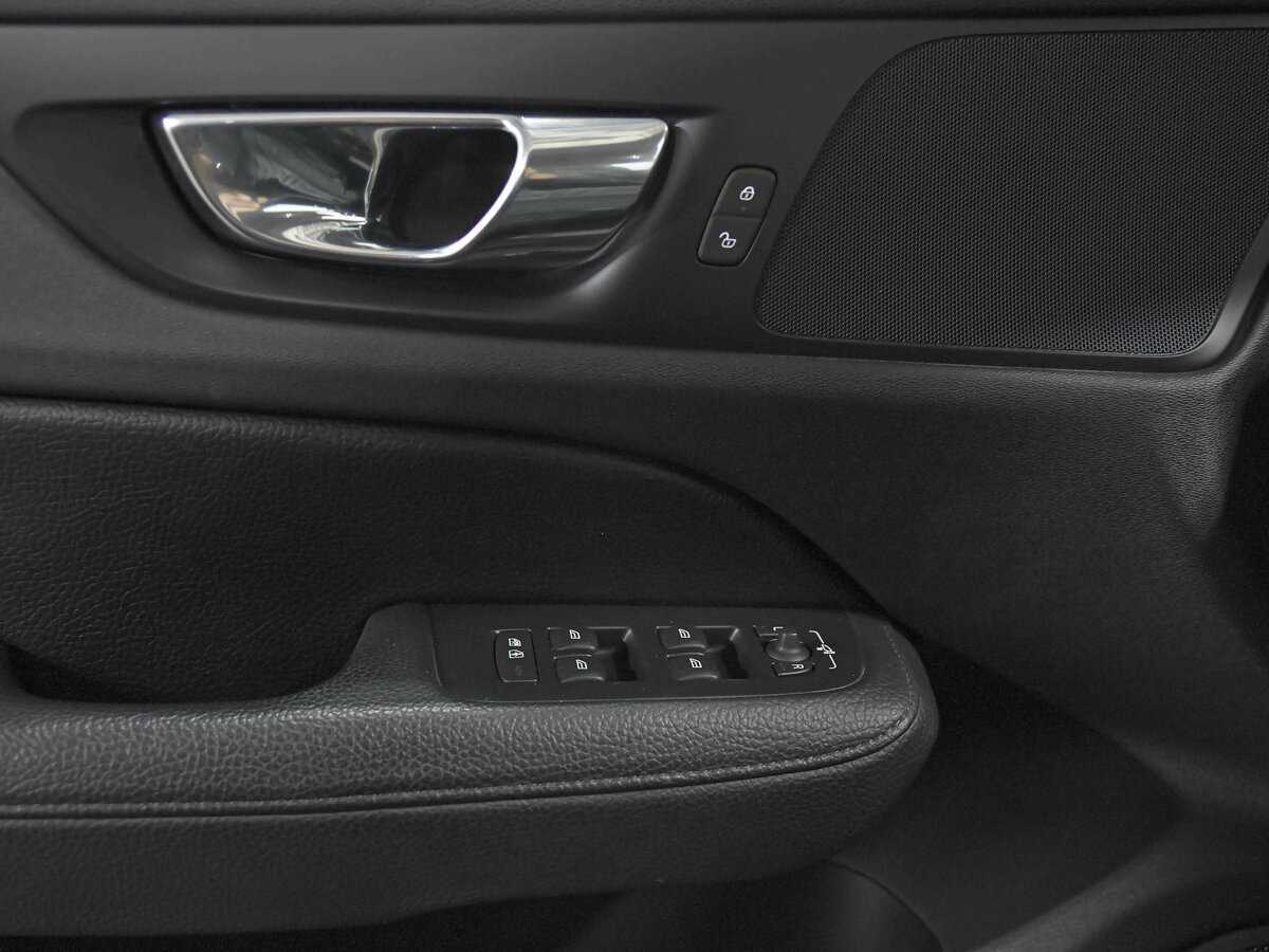 Купить Volvo V60, 2020, 150 775 км, фото №12