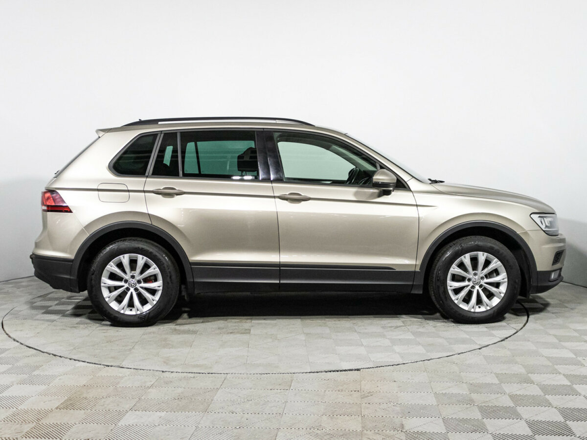 Купить Volkswagen Tiguan II, 2019, 88 434 км, фото №4
