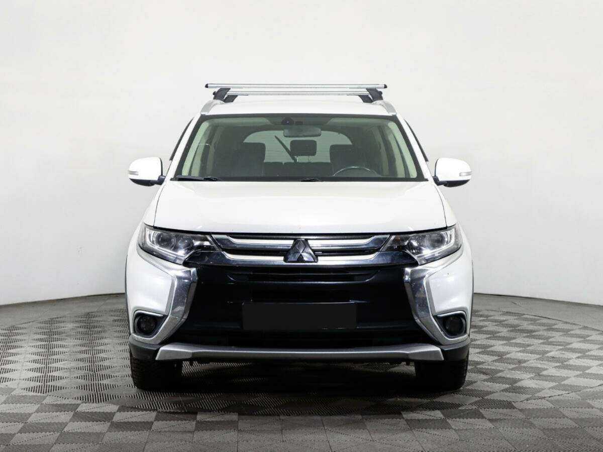 Купить Mitsubishi Outlander, 2018, 148 000 км, фото №2