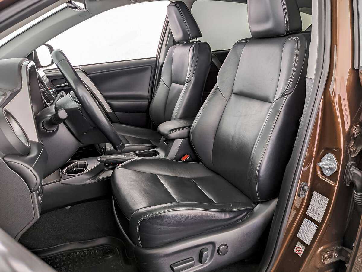 Купить Toyota RAV4, 2017, 118 000 км, фото №16