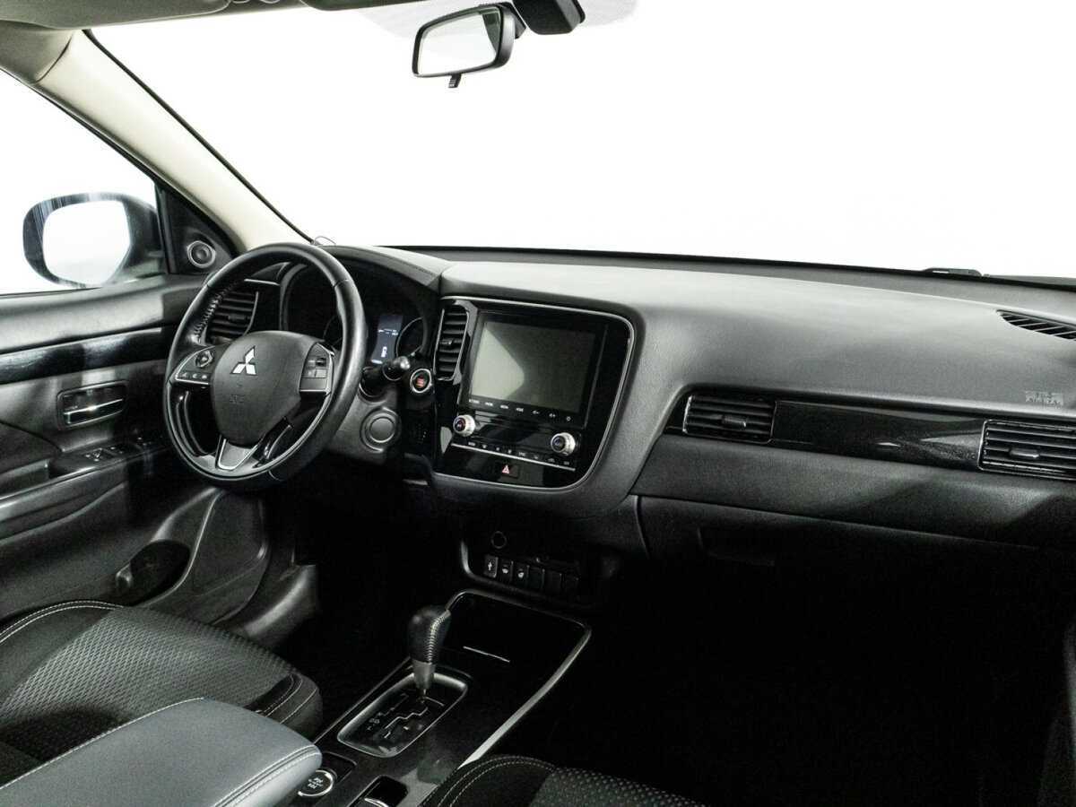Купить Mitsubishi Outlander, 2021, 158 881 км, фото №9