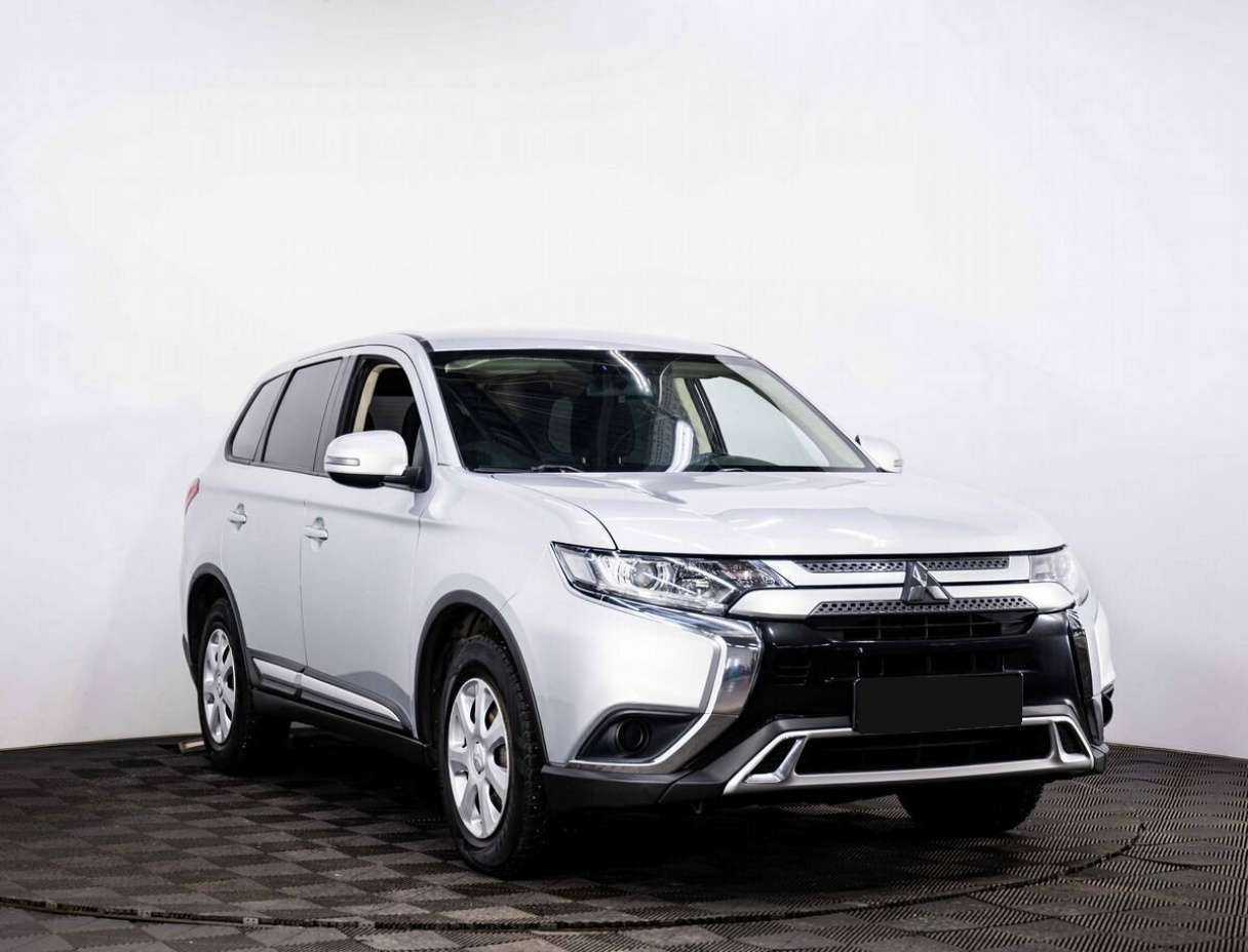 Купить Mitsubishi Outlander, 2019, 135 000 км, фото №3
