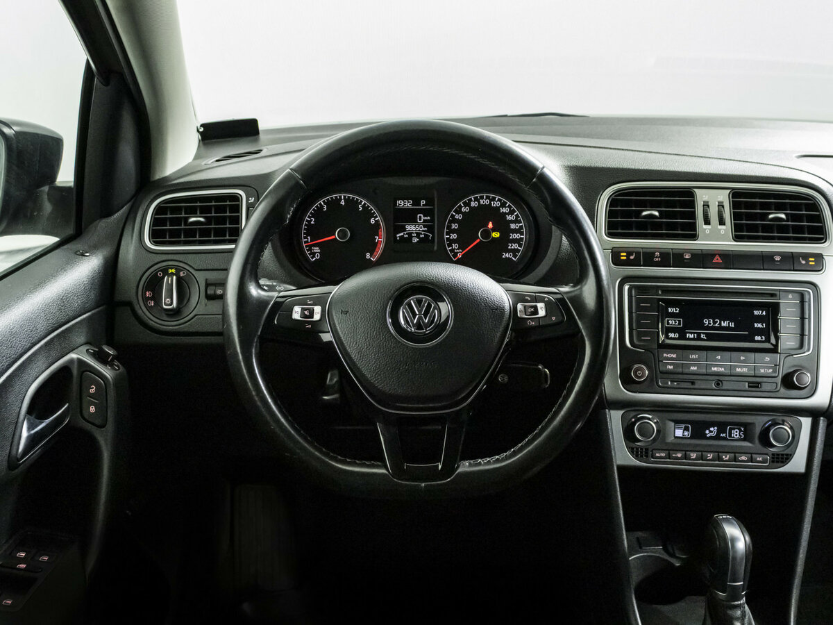 Купить Volkswagen Polo V Рестайлинг, 2018, 98 650 км, фото №9
