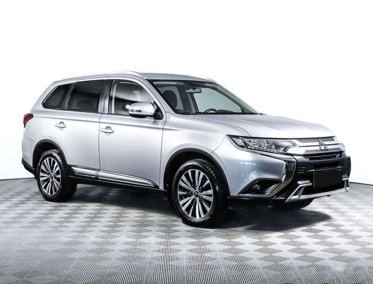 Купить Mitsubishi Outlander, 2019, 101 800 км, фото №3