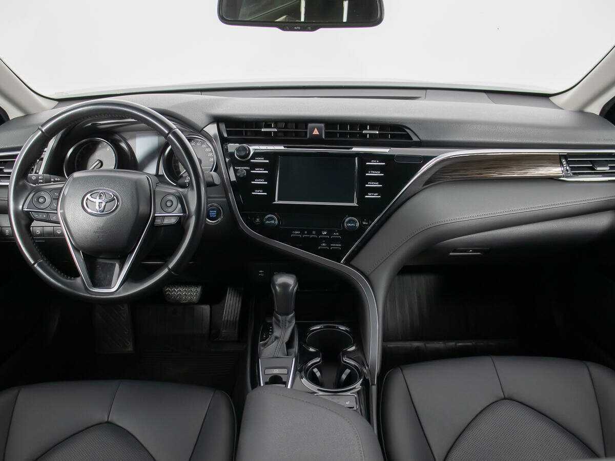 Купить Toyota Camry, 2018, 59 622 км, фото №17