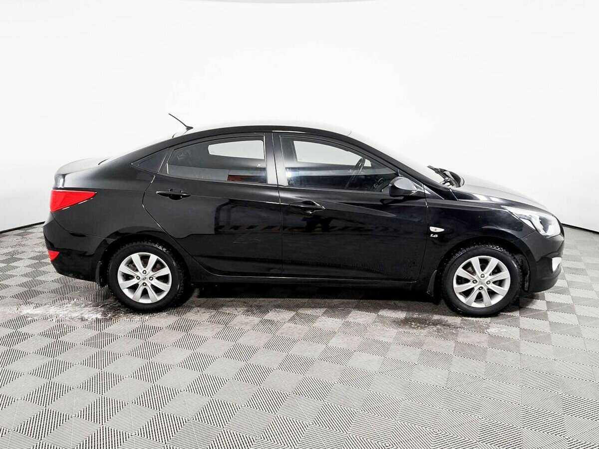Купить Hyundai Solaris, 2015, 180 000 км, фото №4