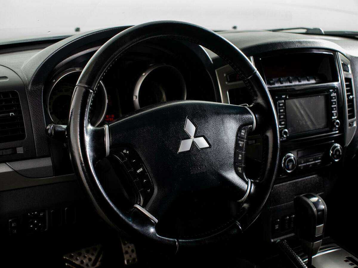 Купить Mitsubishi Pajero, 2015, 244 530 км, фото №10