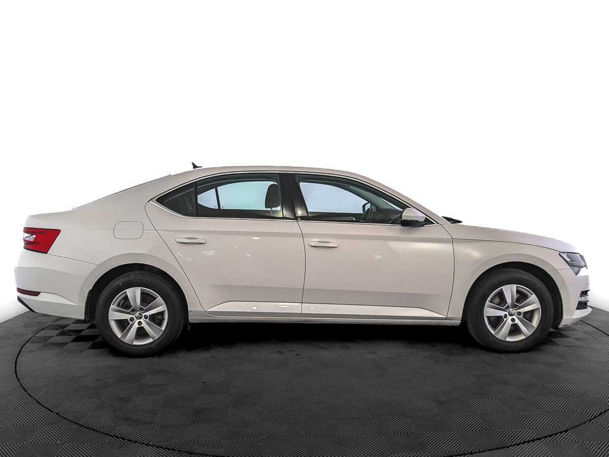 Купить Skoda Superb, 2021, 89 780 км, фото №4