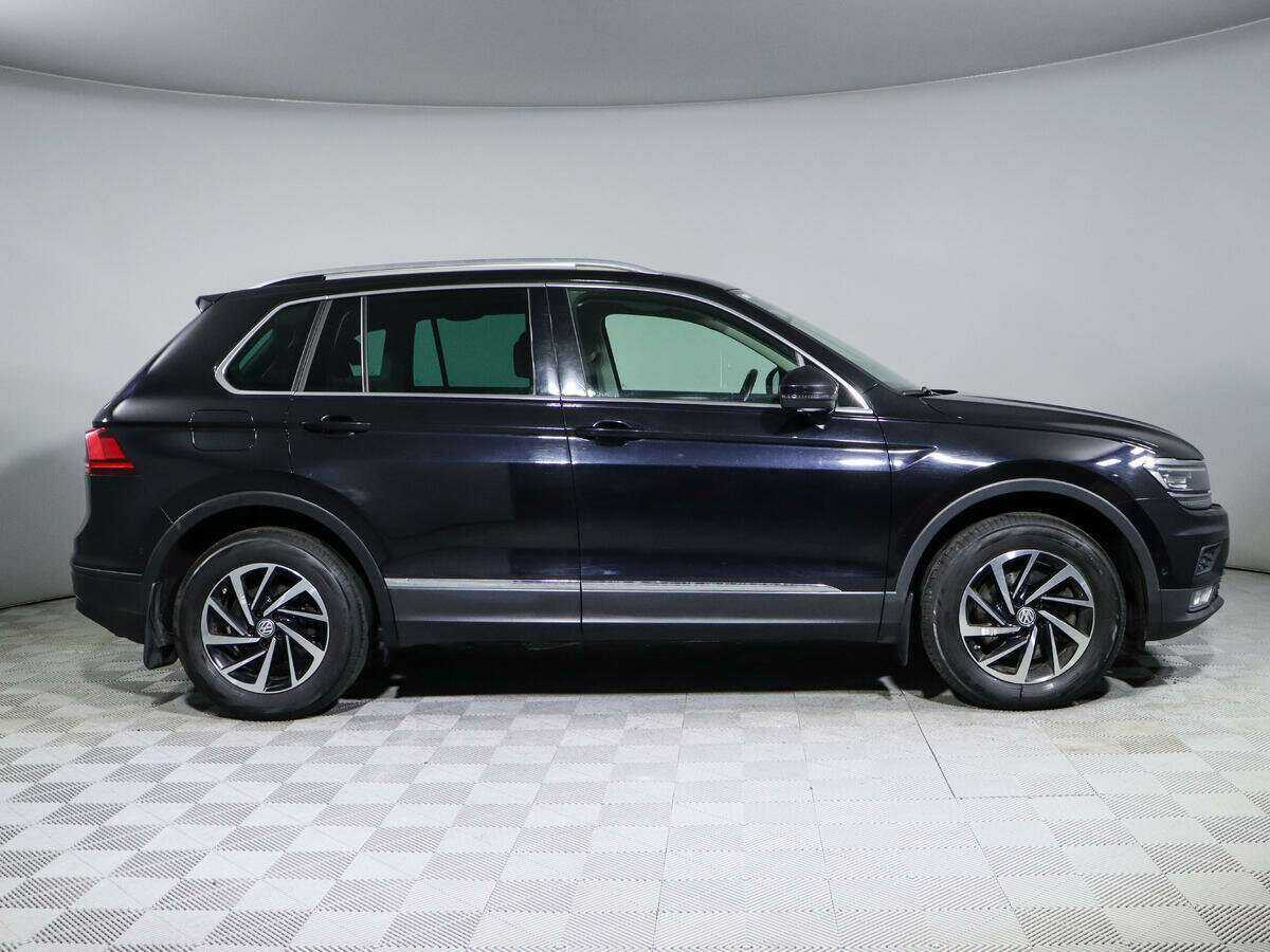 Купить Volkswagen Tiguan, 2018, 101 360 км, фото №2