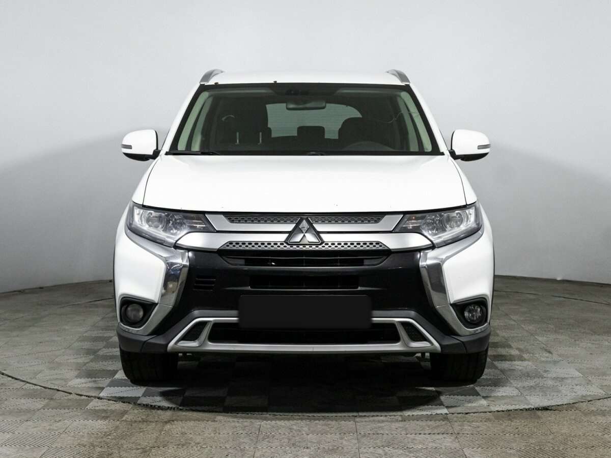 Купить Mitsubishi Outlander, 2019, 236 550 км, фото №2