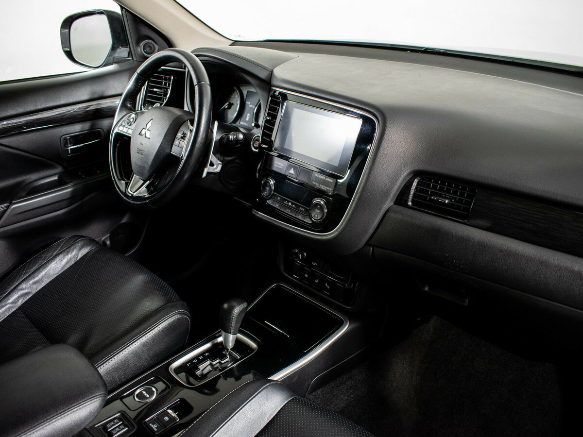 Купить Mitsubishi Outlander III Рестайлинг 2, 2017, 98 300 км, фото №10