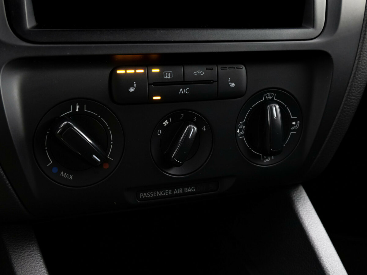 Купить Volkswagen Jetta VI, 2013, 206 100 км, фото №10