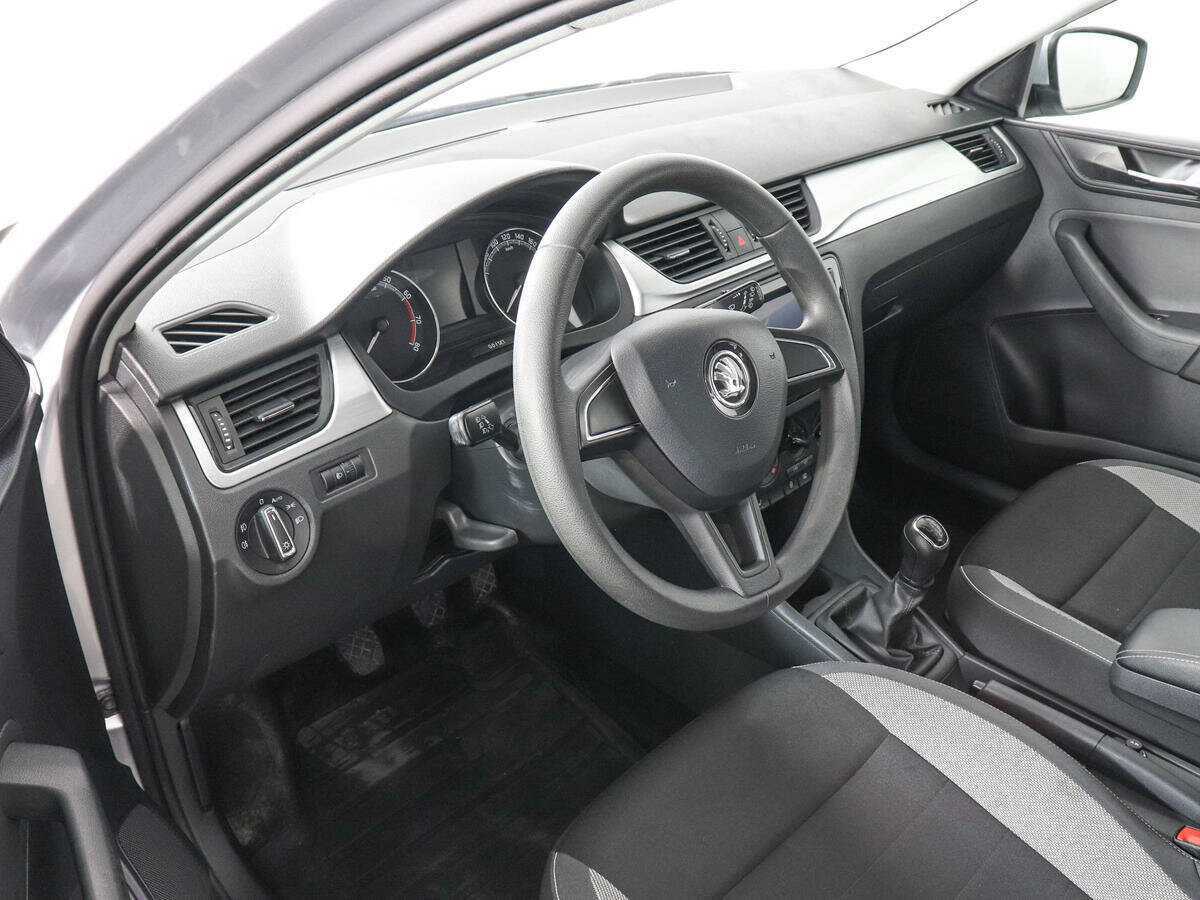 Купить Skoda Rapid, 2018, 115 540 км, фото №9