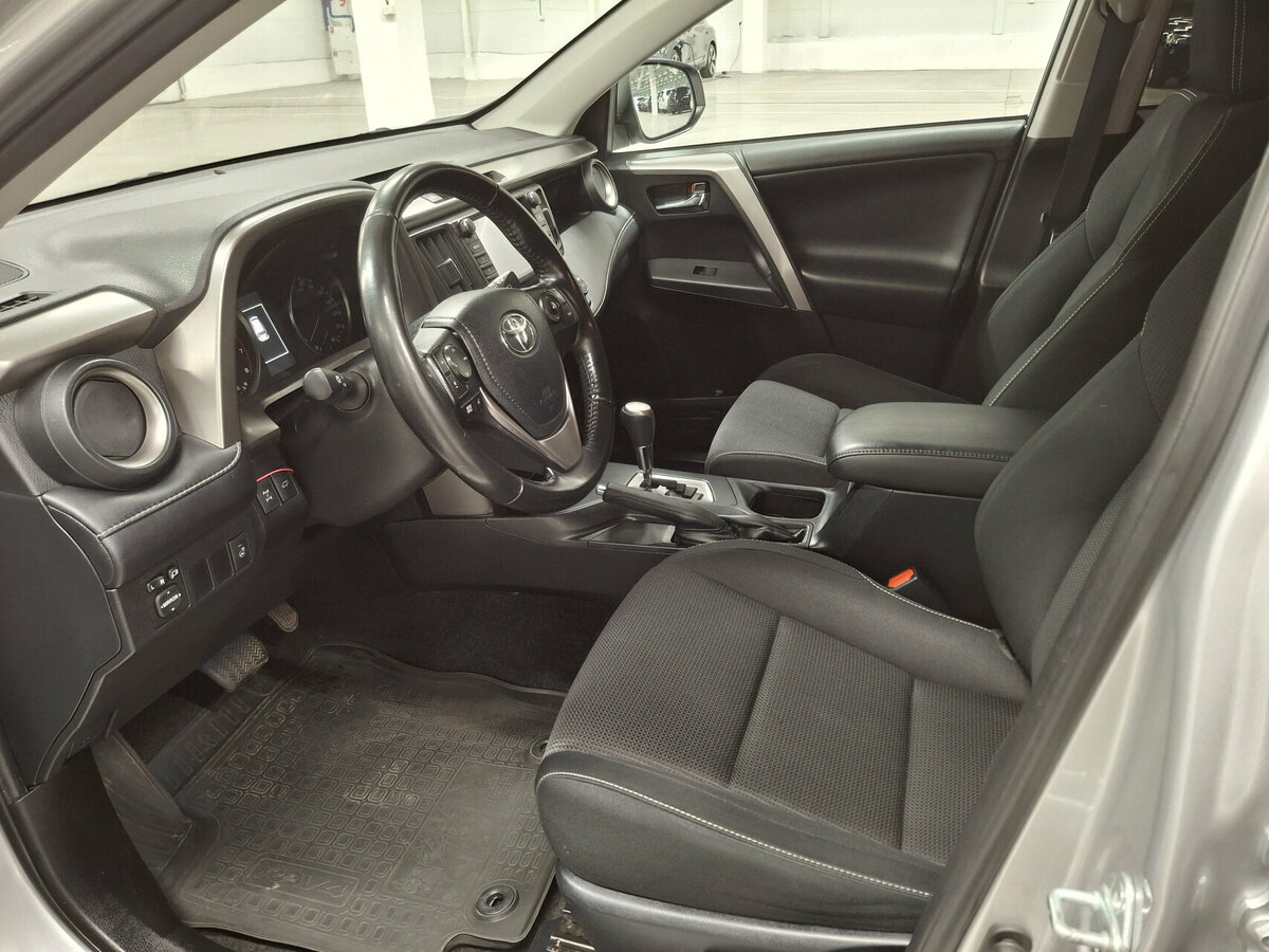 Купить Toyota RAV4 IV (XA40) Рестайлинг, 2019, 114 654 км, фото №16