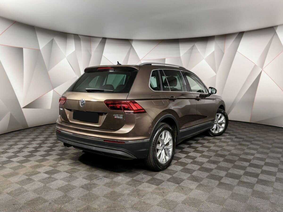 Купить Volkswagen Tiguan, 2017, 163 868 км, фото №2