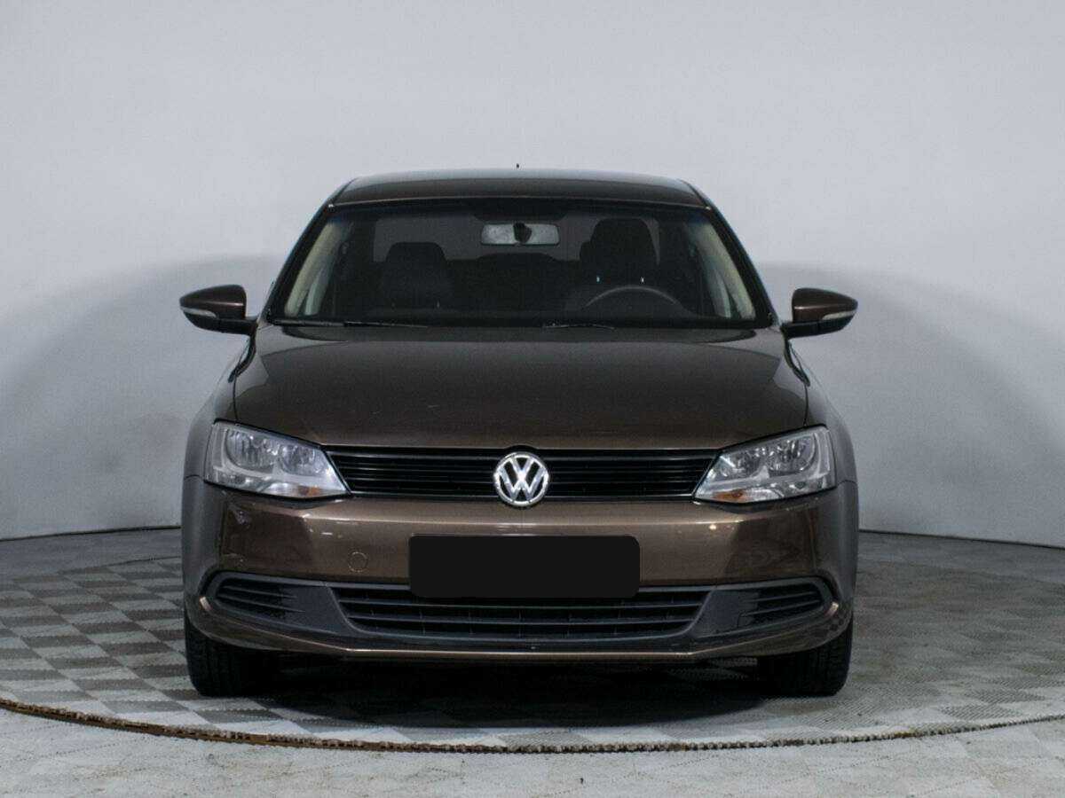 Купить Volkswagen Jetta, 2012, 187 526 км, фото №2