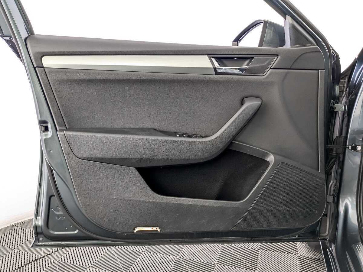 Купить Skoda Superb, 2018, 80 419 км, фото №17