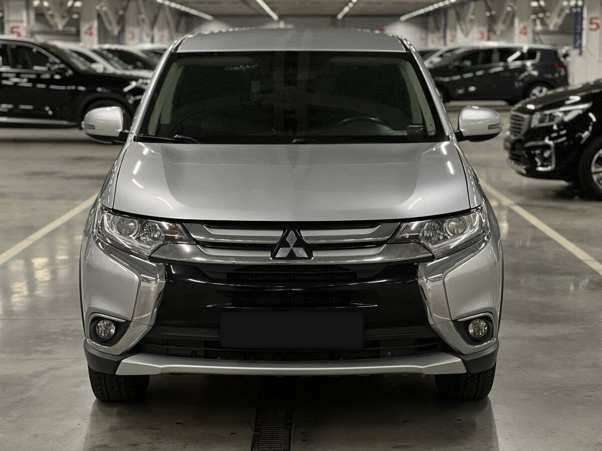 Купить Mitsubishi Outlander, 2017, 107 670 км, фото №2