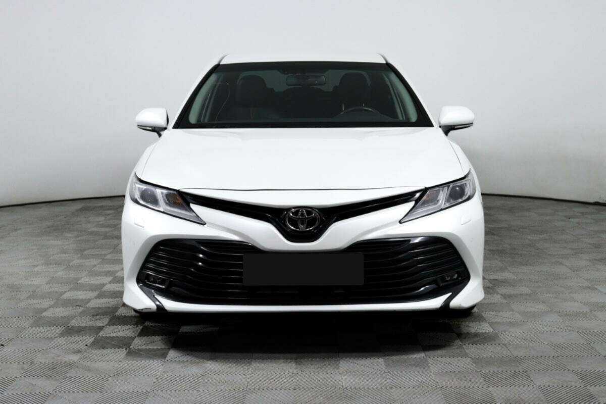 Купить Toyota Camry, 2019, 59 812 км, фото №2