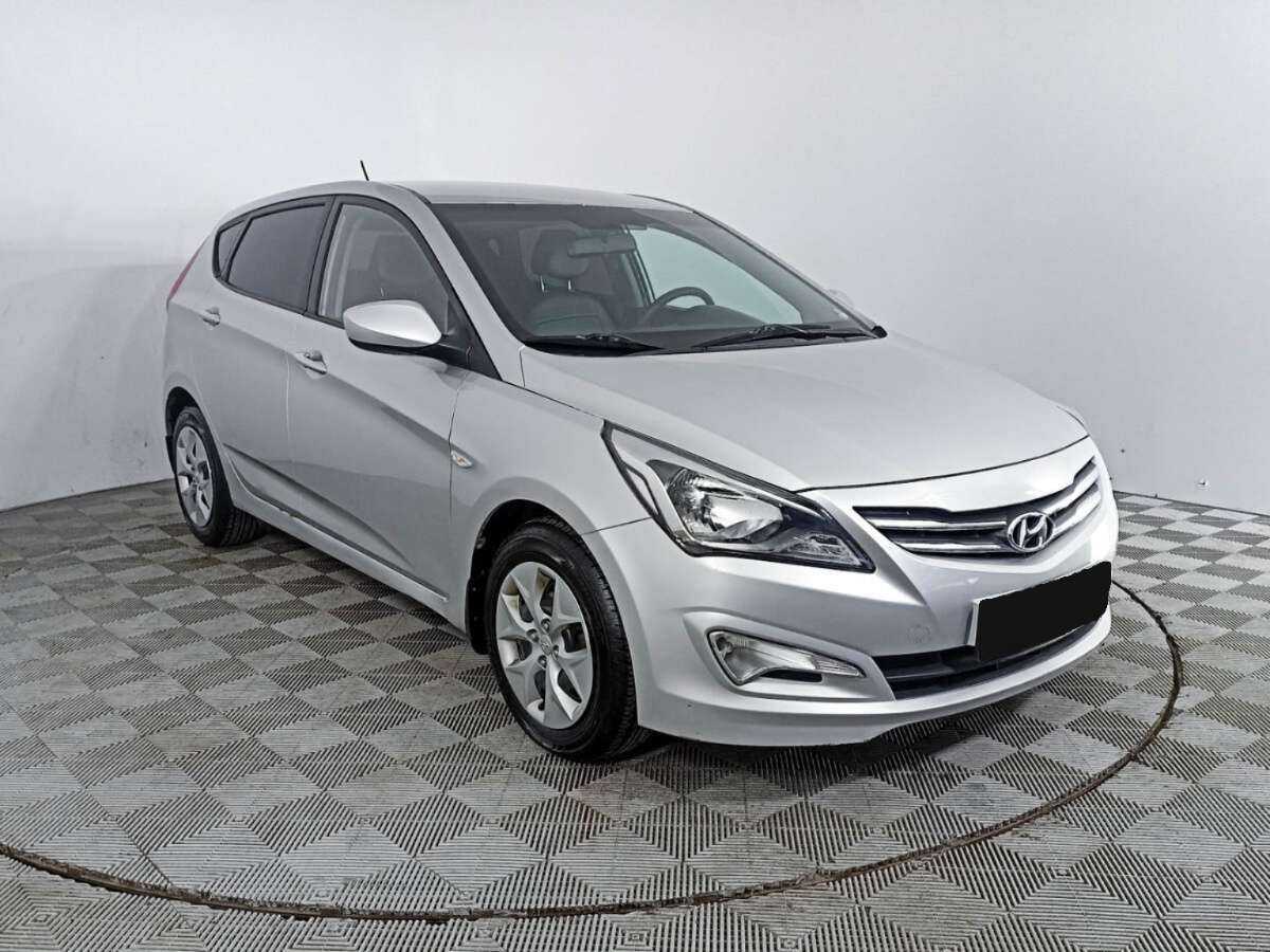 Купить Hyundai Solaris, 2016, 69 858 км, фото №3