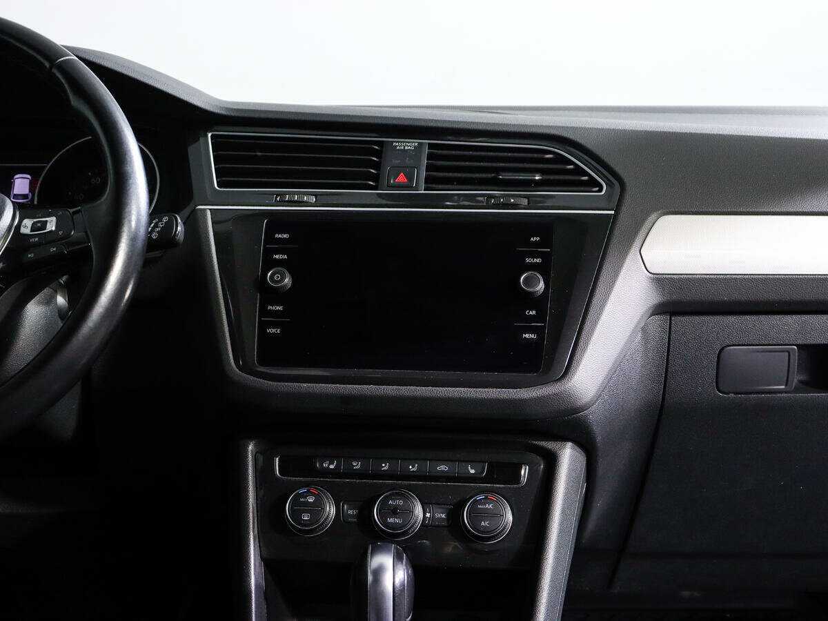 Купить Volkswagen Tiguan L, 2019, 84 165 км, фото №11