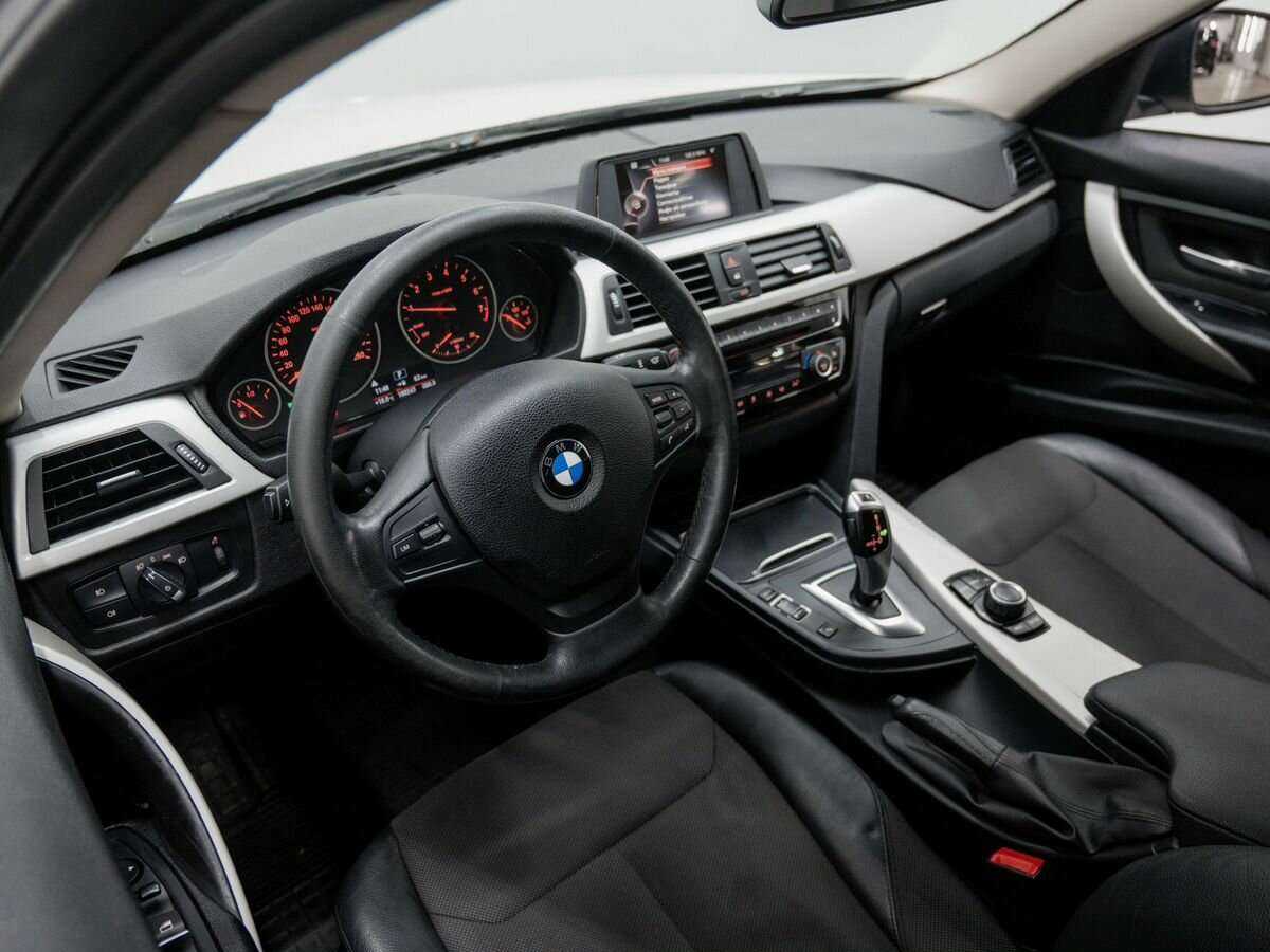 Купить BMW 3 серии 318i, 2016, 188 888 км, фото №13