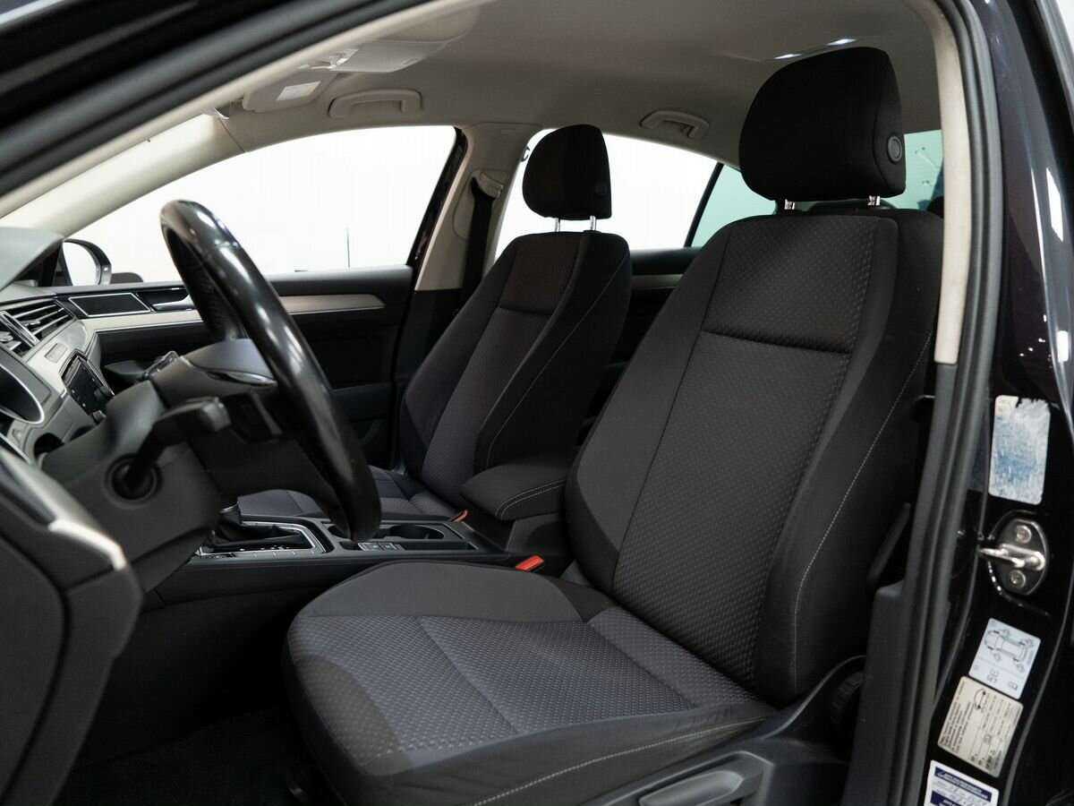Купить Volkswagen Passat DSG6, 2017, 161 748 км, фото №6