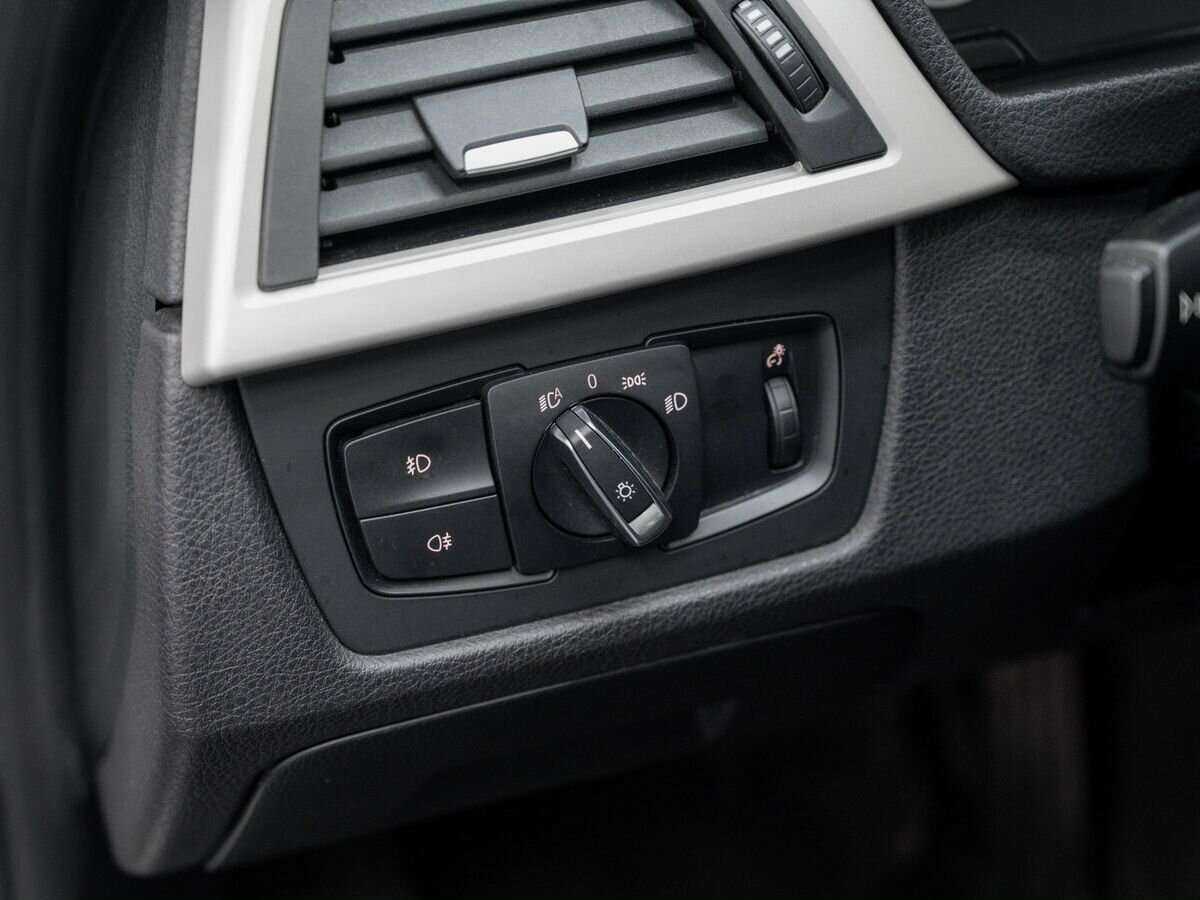 Купить BMW 3 серии 320i, 2015, 133 632 км, фото №16