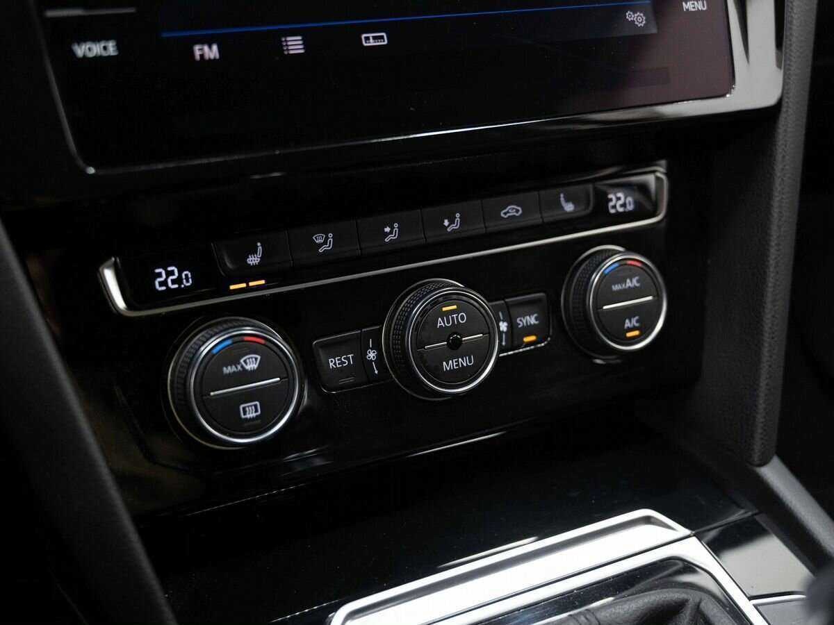 Купить Volkswagen Passat, 2019, 133 248 км, фото №19