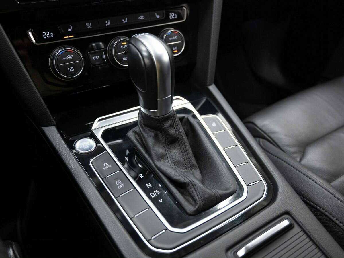 Купить Volkswagen Passat, 2019, 133 248 км, фото №20