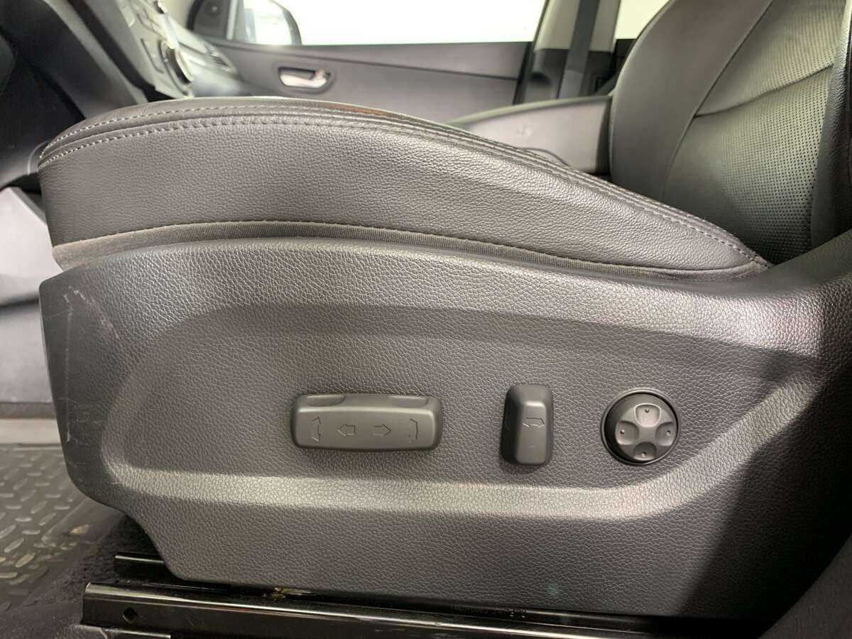 Купить Hyundai Santa Fe, 2017, 121 500 км, фото №14