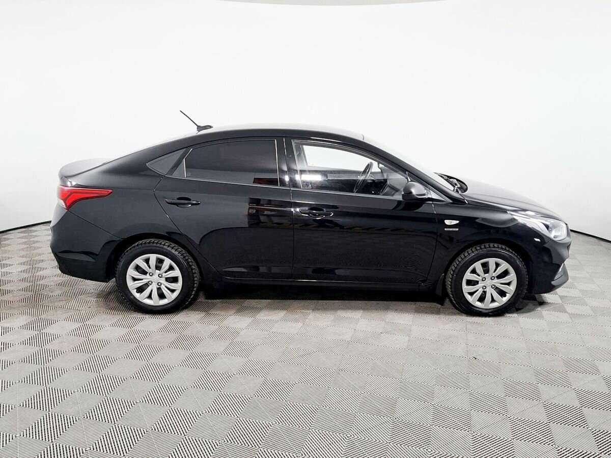 Купить Hyundai Solaris, 2019, 52 907 км, фото №4