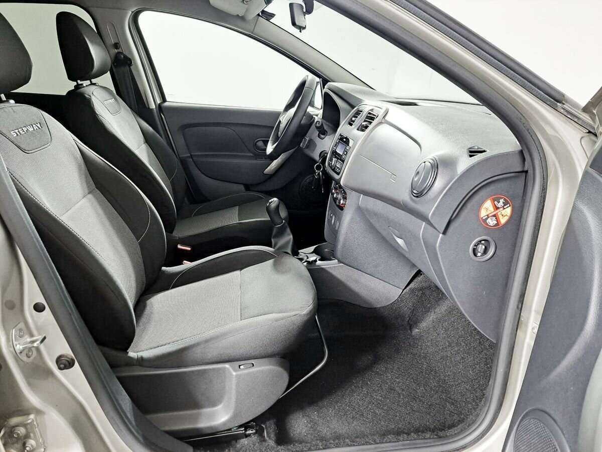 Купить Renault Sandero Stepway, 2020, 48 031 км, фото №9