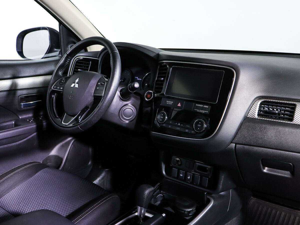 Купить Mitsubishi Outlander, 2018, 53 178 км, фото №9