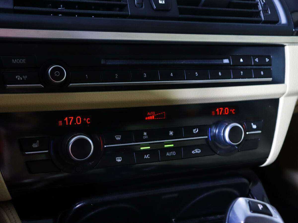 Купить BMW 5 серии 520d, 2014, 104 334 км, фото №18