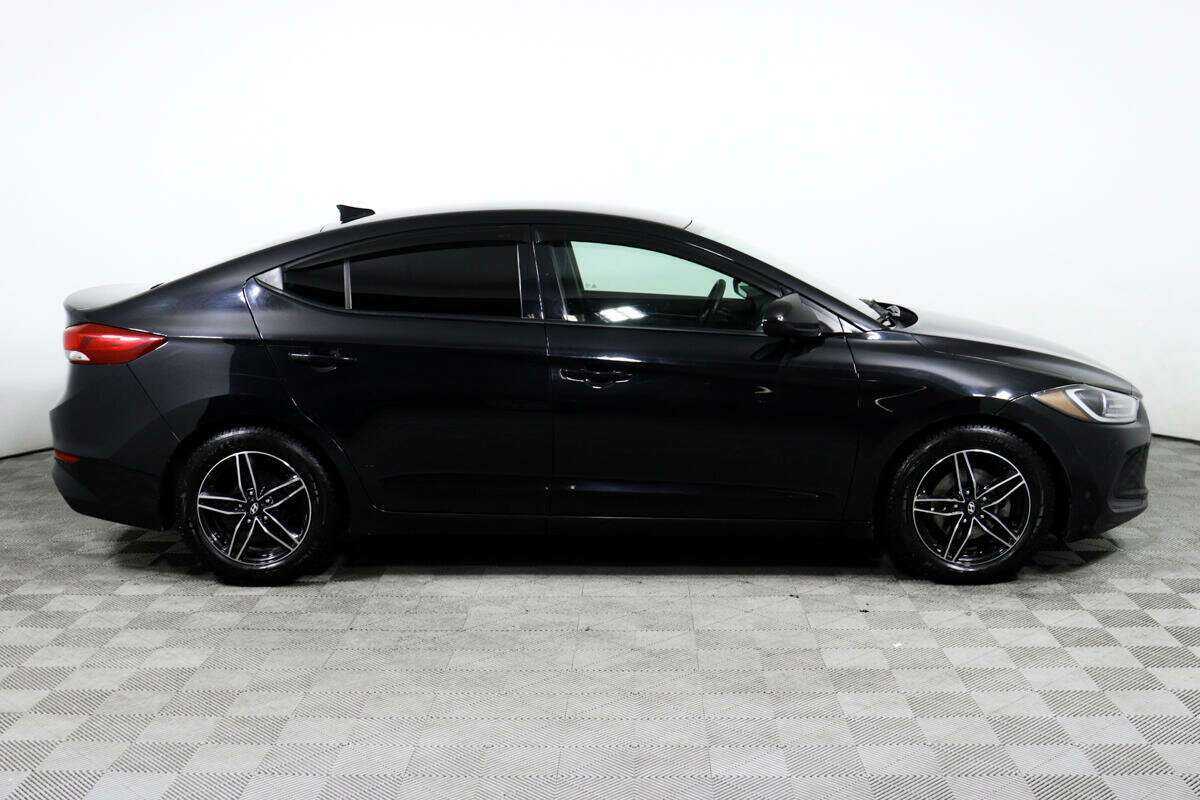 Купить Hyundai Elantra, 2018, 95 171 км, фото №4