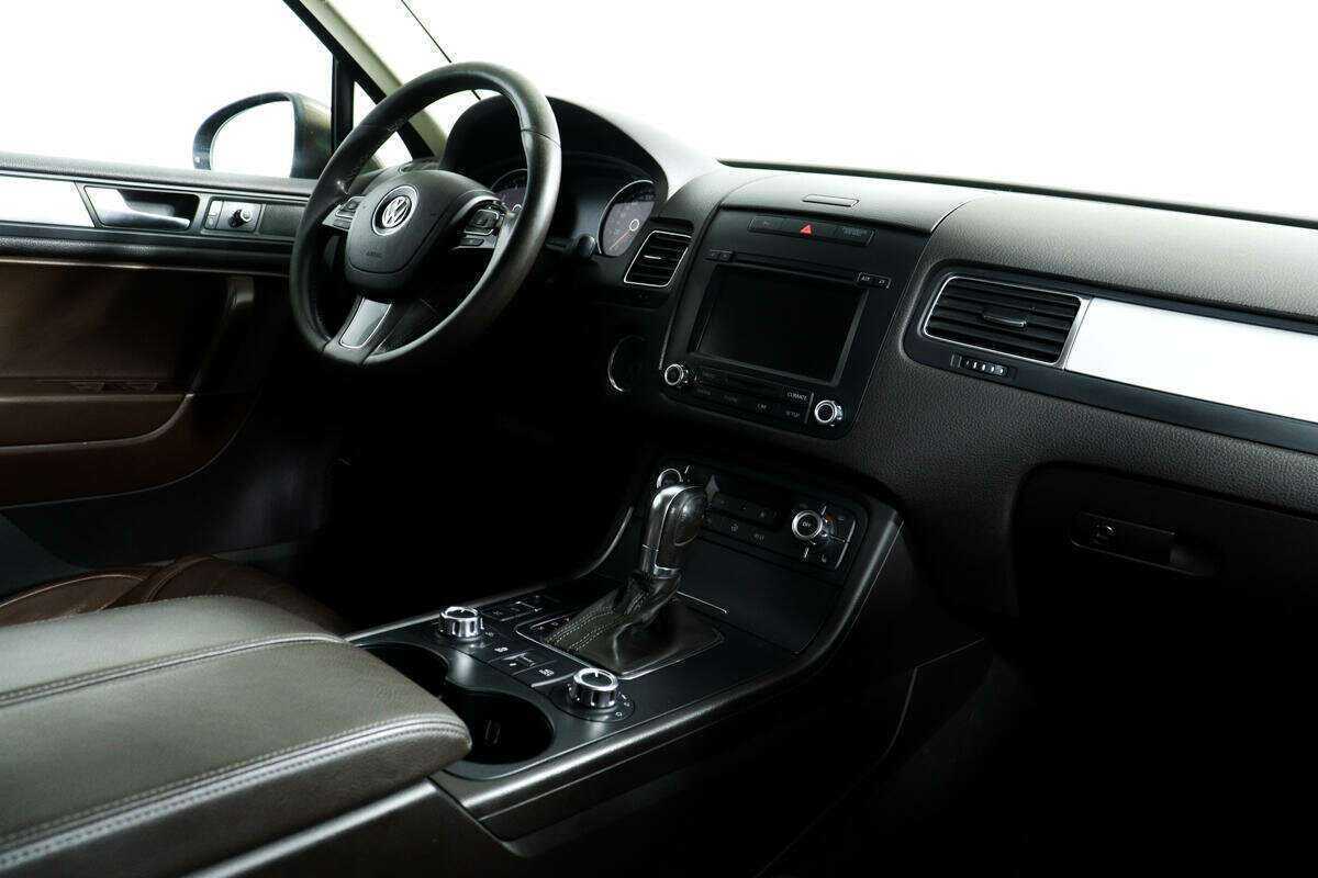 Купить Volkswagen Touareg, 2012, 345 435 км, фото №9