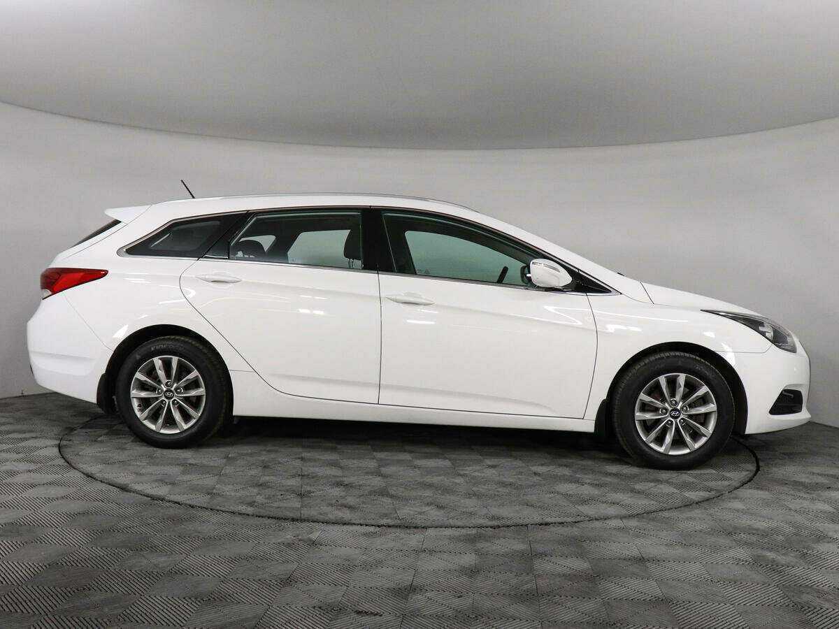 Купить Hyundai i40, 2016, 76 258 км, фото №4