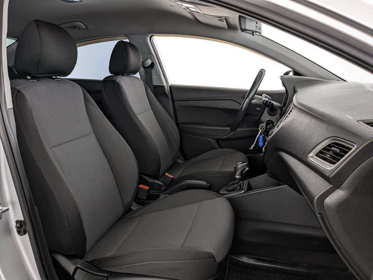 Купить Hyundai Solaris, 2019, 110 373 км, фото №20