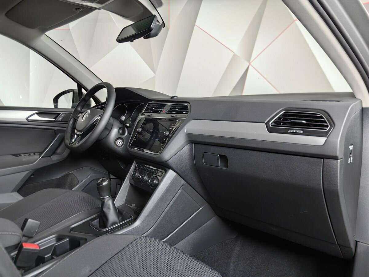 Купить Volkswagen Tiguan, 2020, 60 781 км, фото №13