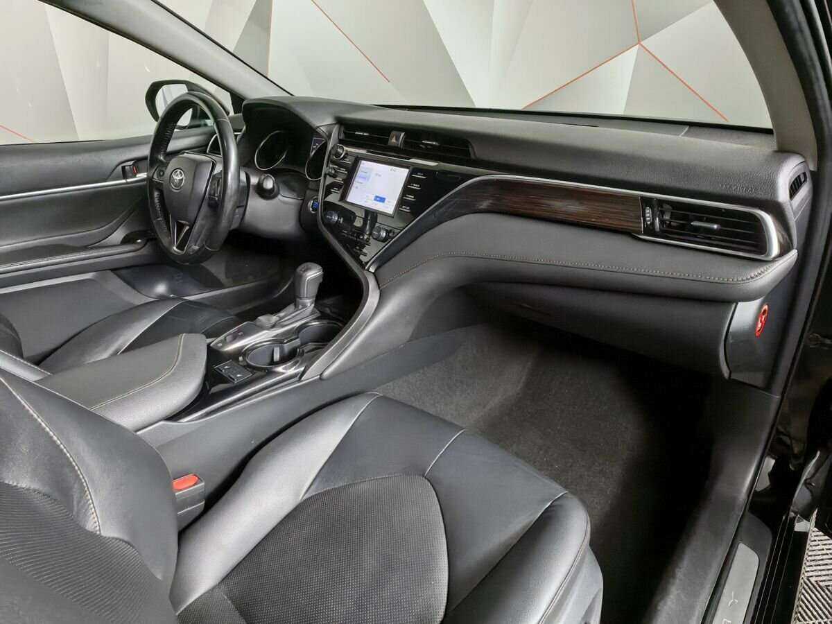 Купить Toyota Camry, 2019, 101 712 км, фото №9